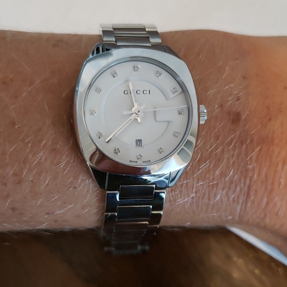 GUCCI® GG2570 DIAMOND LADIES' WATCH - Picture 5 of 5